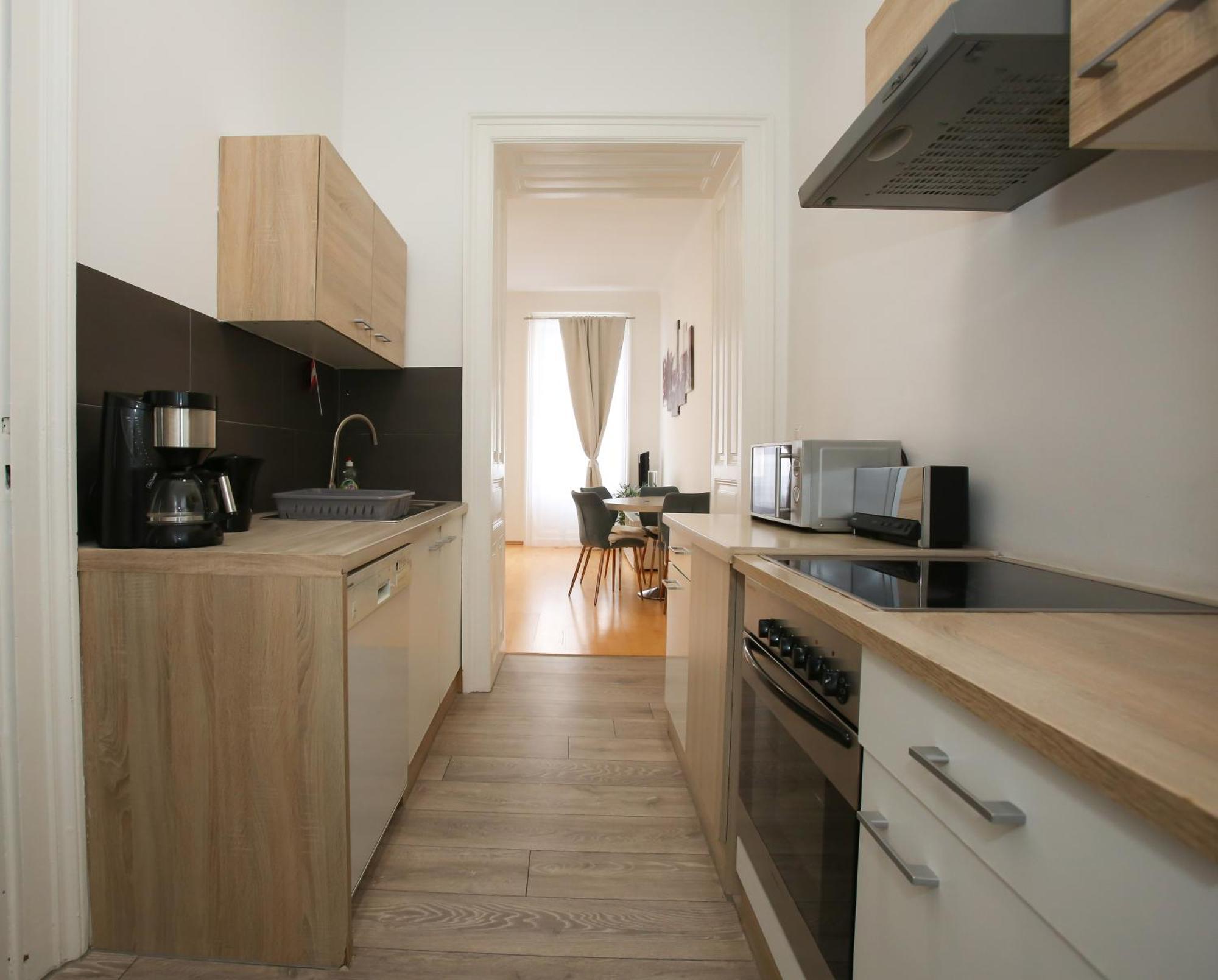 Downtown Bliss Modern Retreat With Free Parking And Fast Internet 600 Mbits Apartman Bécs Kültér fotó