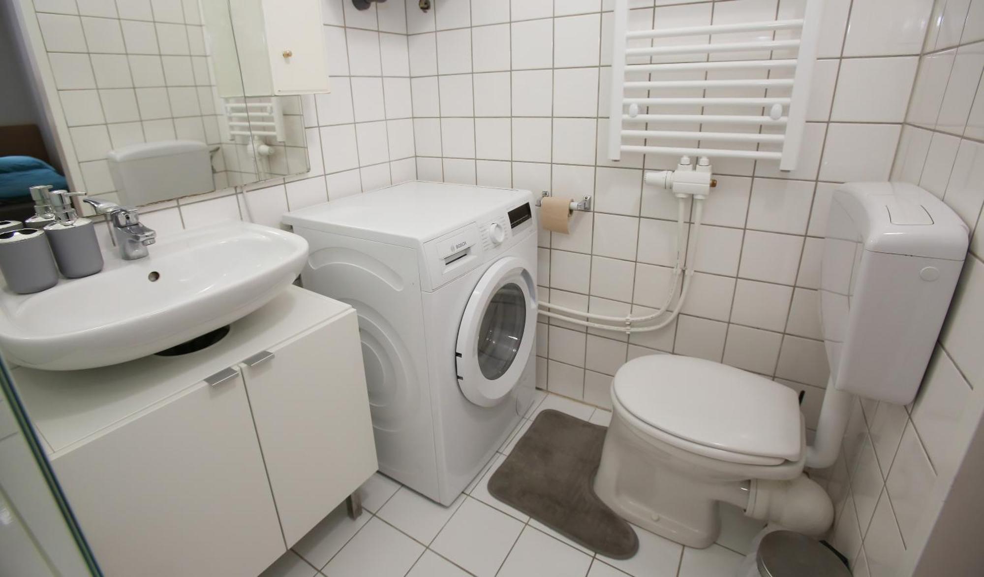 Downtown Bliss Modern Retreat With Free Parking And Fast Internet 600 Mbits Apartman Bécs Kültér fotó