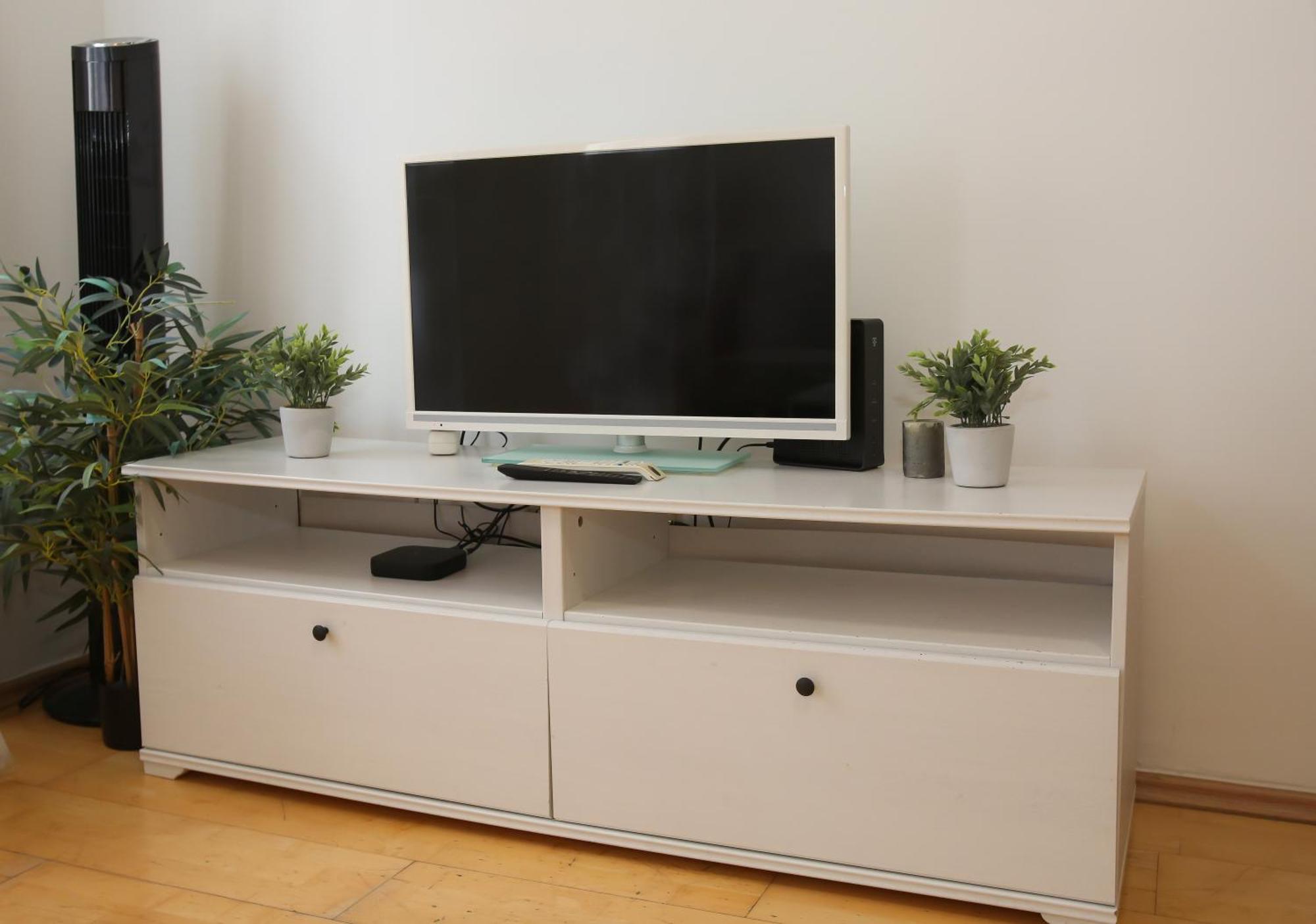Downtown Bliss Modern Retreat With Free Parking And Fast Internet 600 Mbits Apartman Bécs Kültér fotó